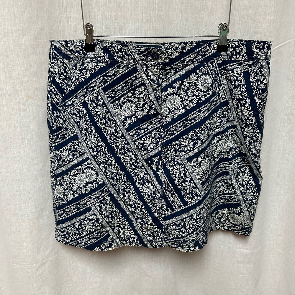 Size 12 skorts navy white womens skirt pickle ball sailing hiking sportswear
